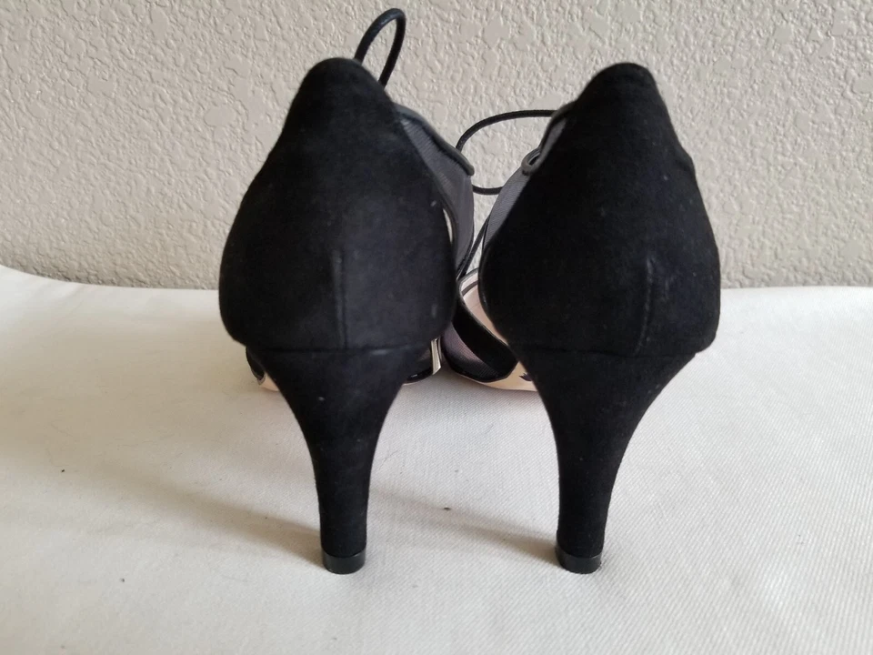 New Andre Assous  black suede sandals. Sz7. Spain! - Image 4 of 4