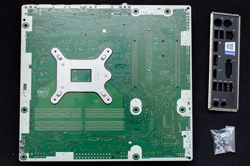 DELL Precision T3620 Mainboard R46NM - DDR4 - LGA1151 - 0MWYPT + Blende - 第 6/6 張圖片