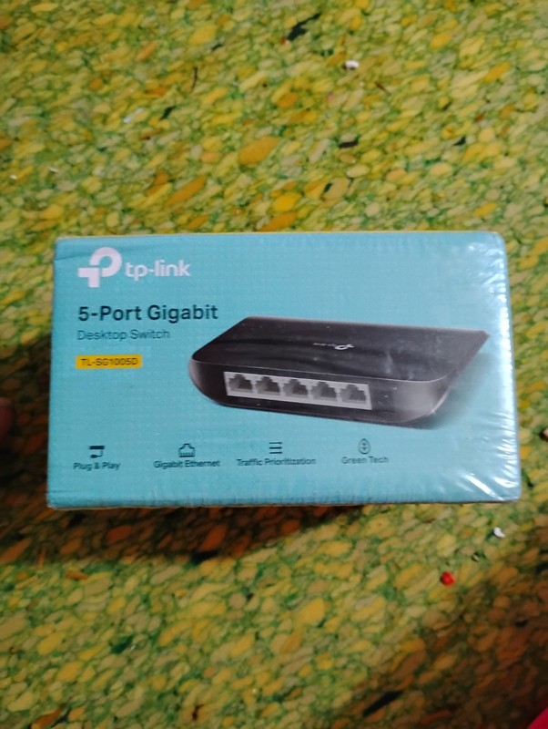 TP-LINK TL-SG1005D 5-Port Gigabit Unmanaged Desktop Switch RJ-45