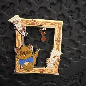 Disney The Aristocats Music Frames Toulouse Cat Music Note Dangle Mystery Pin