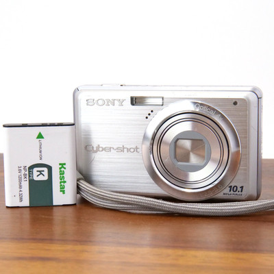 Sony CyberShot DSC-S950 Digital Camera 10.1MP 4x Zoom Silver