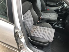 Seat Leon 1M Sitz vorn rechts Beifahrersitz Stoff Autositz Stoffsitz Sportsitz