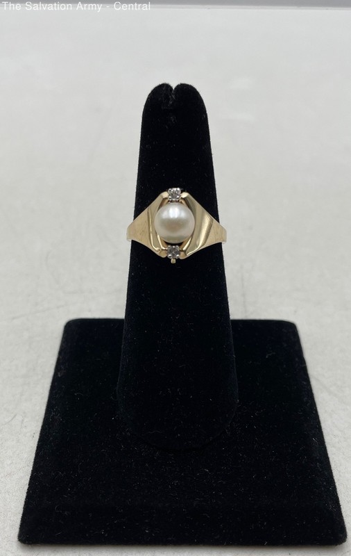 10K Yellow Gold Fine Jewelry Diamond Modern Ring Size 7 3.93g