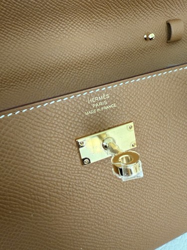 Brandneu Hermes Kelly To Go Geldbörse Verso Epsom Gold mit Gold Hardware - Bild 11 von 13