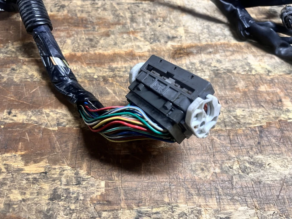 2006-2008 Mazda Miata MX-5 2.0L Automatic Wire Harness W/ Battery Sub Harness - Image 3 of 4