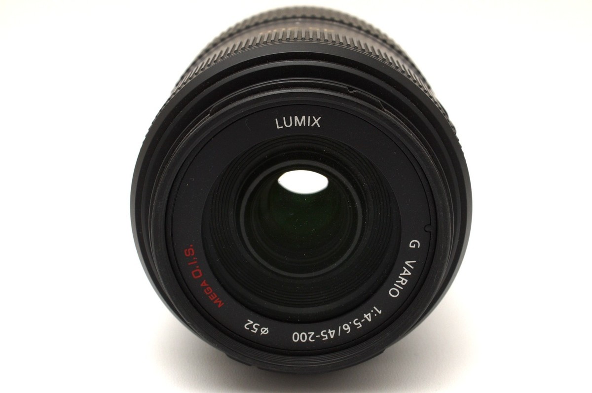 Panasonic LUMIX G VARIO 45-200mm f/4-5.6 MEGA O.I.S. H-FS045200 w