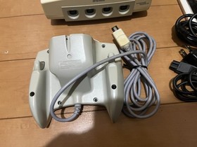 SEGA DreamCast Console (HKT-3000) & Controller with 2 Game Japanese 0326