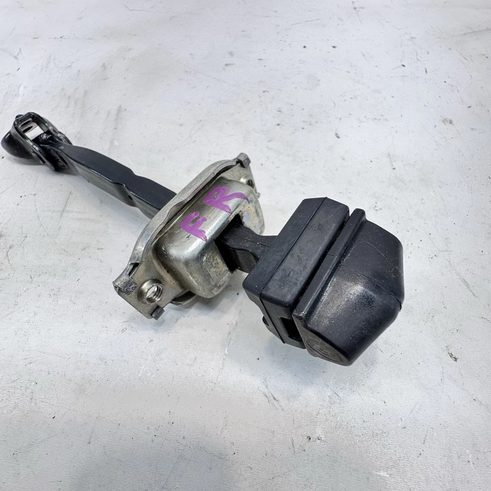 Honda CR-V CRV 2017-2022 puerta delantera derecha lado pasajero bisagra correa tapón OEM Foto 3 de 4