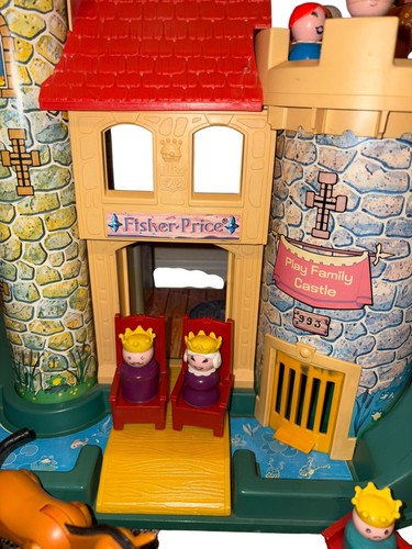 De colección 1974 Fisher Price Little People Castle 993 Jugar Familia Castillo Dragón LEER - Imagen 11 de 16