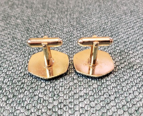 VTG Signed Swank Textured Hexagon Design Gold Tone Cufflinks and Tie Tack Set - Picture 5 of 14