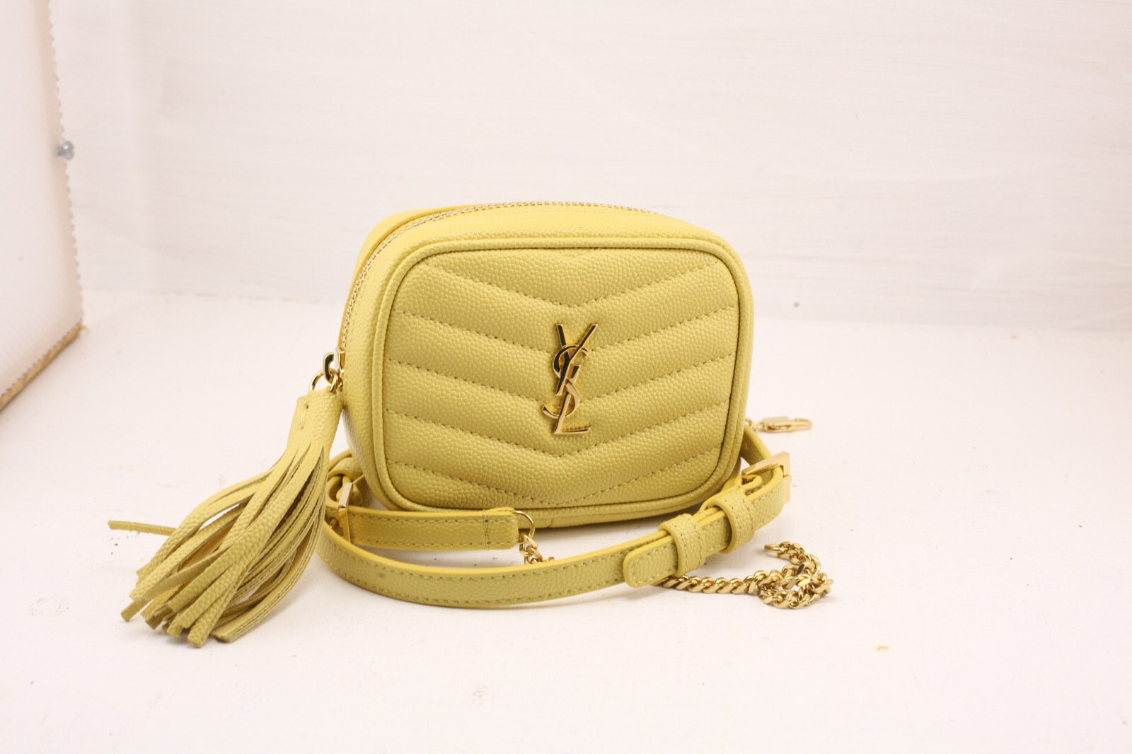 Borsa per fotocamera Saint Laurent Lou materasso in pelle cheveron bambino