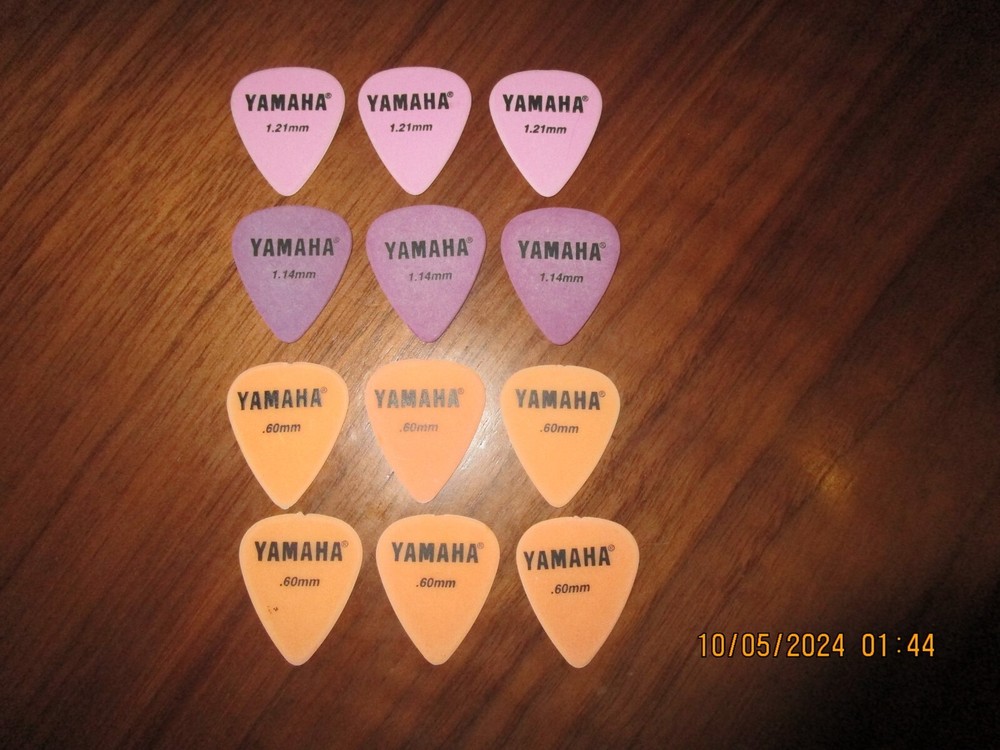 Sale 12 Vintage Yamaha Delrin Guitar Picks - 3 Gauges 1.21, 1.14, & .60mm 5
