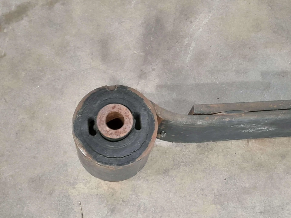 05-11 Dodge Dakota Conjunto de resorte de hoja trasera OEM 52855121AF Foto 2 de 4