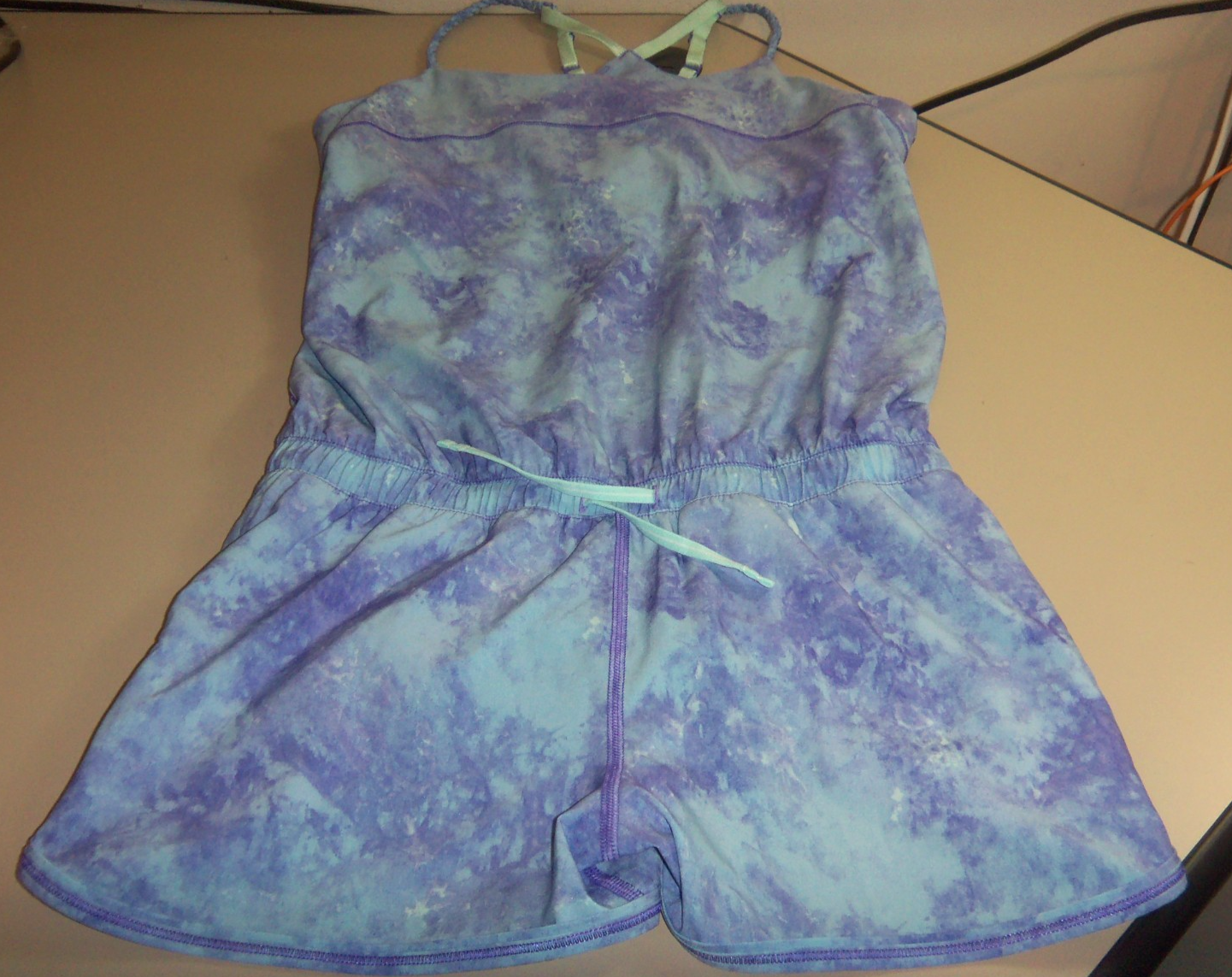 Picture 1 of 6