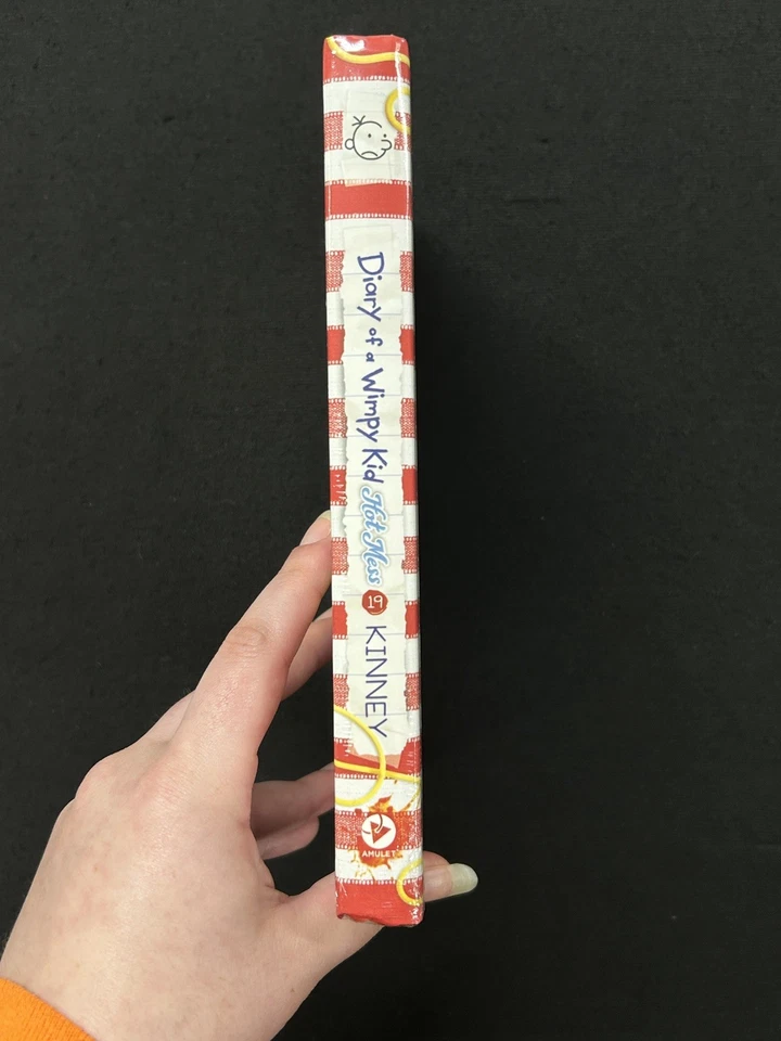 SIGNED exclusive! Diary of a Wimpy Kid HOT MESS sealed with card IBD - Image 3 of 3