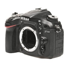 Nikon D7100 ca. 44.000 Ausl. Kamera