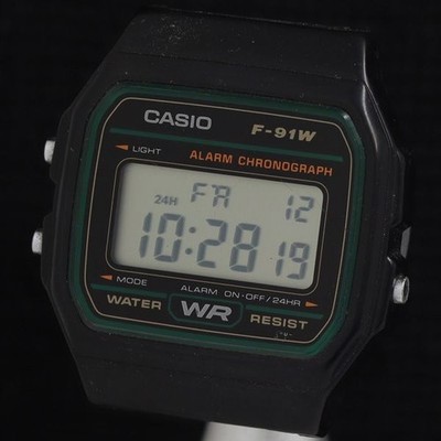 CASIO F-91W Digitaluhr Herren 38mm