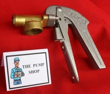 DEMA  ENGINEERING  SPRAY GUN/FOAMER  MODEL  40-8B