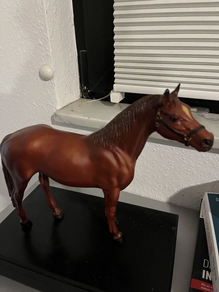 Breyer  traditional Modelpferd  Man O' War Breyer Traditional FUCHS - Bild 1 von 4