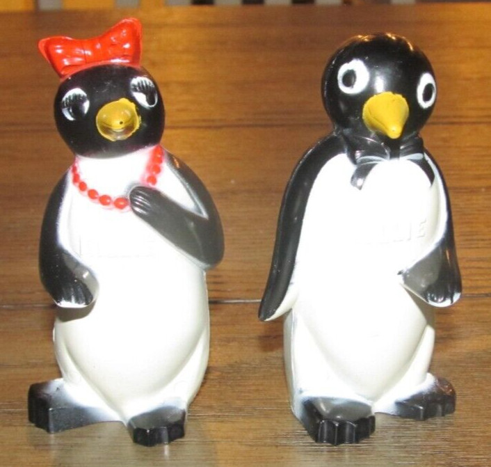 Vintage F & F Willie and Millie Penguins Salt & Pepper Shakers Plastic Dayton OH