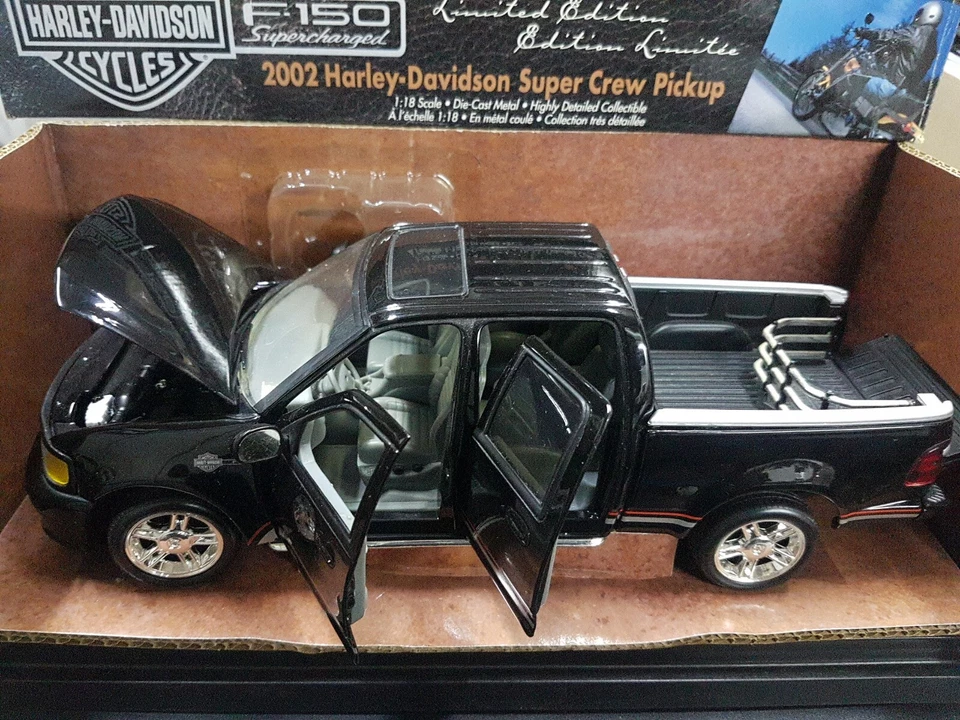 Ertl F-150 Supercharged Pick-up  1/18 - Immagine 2 di 4