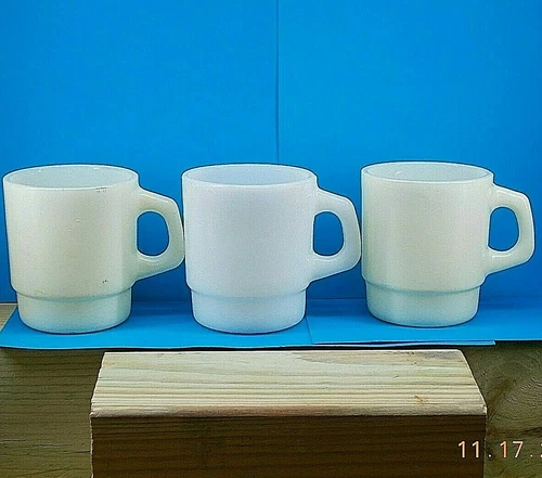 ANCHOR HOCKING *** Oven Proof / Milk Glass COFFEE CUPS *** White *** Set of 3