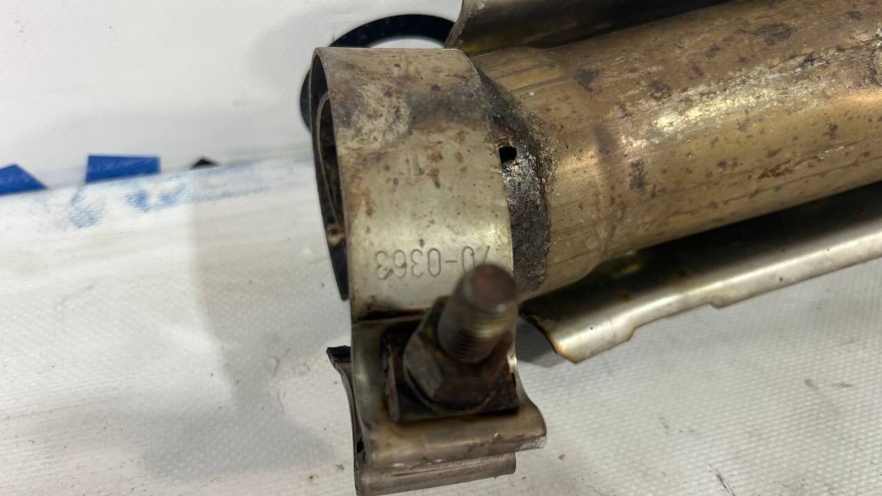 ASTON MARTIN V8 VANTAGE 4.7 EXHAUST REAR RIGHT INTERMEDIATE PIPE OEM 11-17💠
