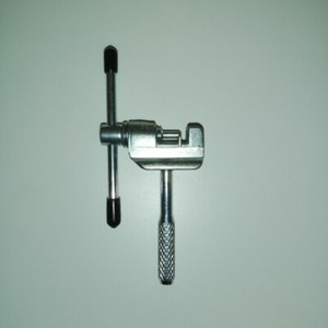 chain rivet extractor tool
