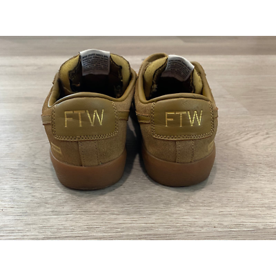 Nike SB x Supreme Blazer Low GT Suede Sneakers Men's 7 /W's Nike SB x Supreme Blazer Low GT Suede Sneakers Men's 7 /W's