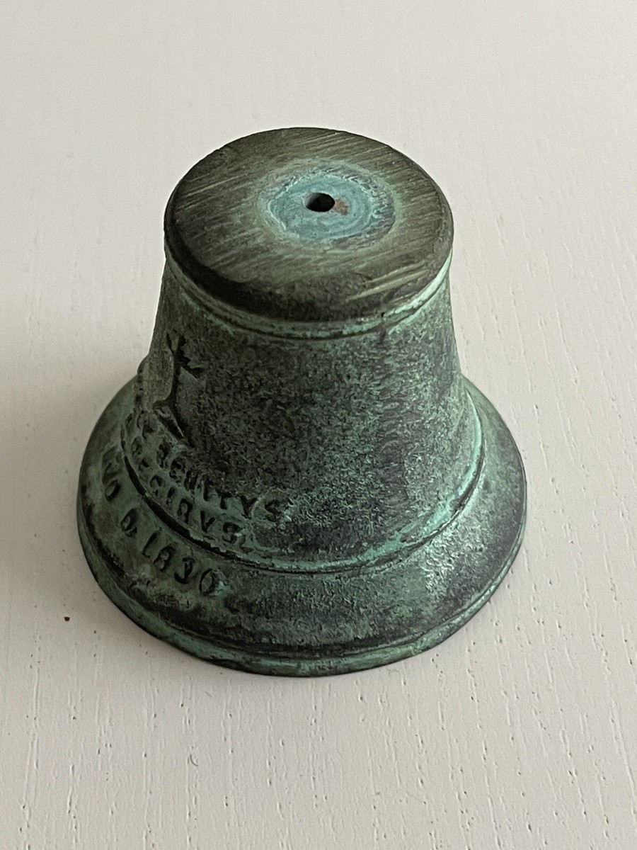 【まめ さま】* antique bell ❀ *  アンティーク 赤いベル まめ さま】* antique bell ❀ * アンティーク 赤いベル