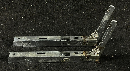 Miele H2268-1B  Backofen Scharniere Türscharniere 10361281 48-71 #GR018-3