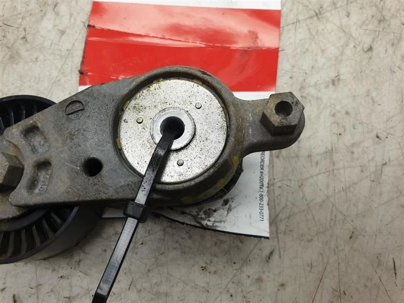 Tensor de cinturón Toyota Venza 2010 Foto 3 de 4