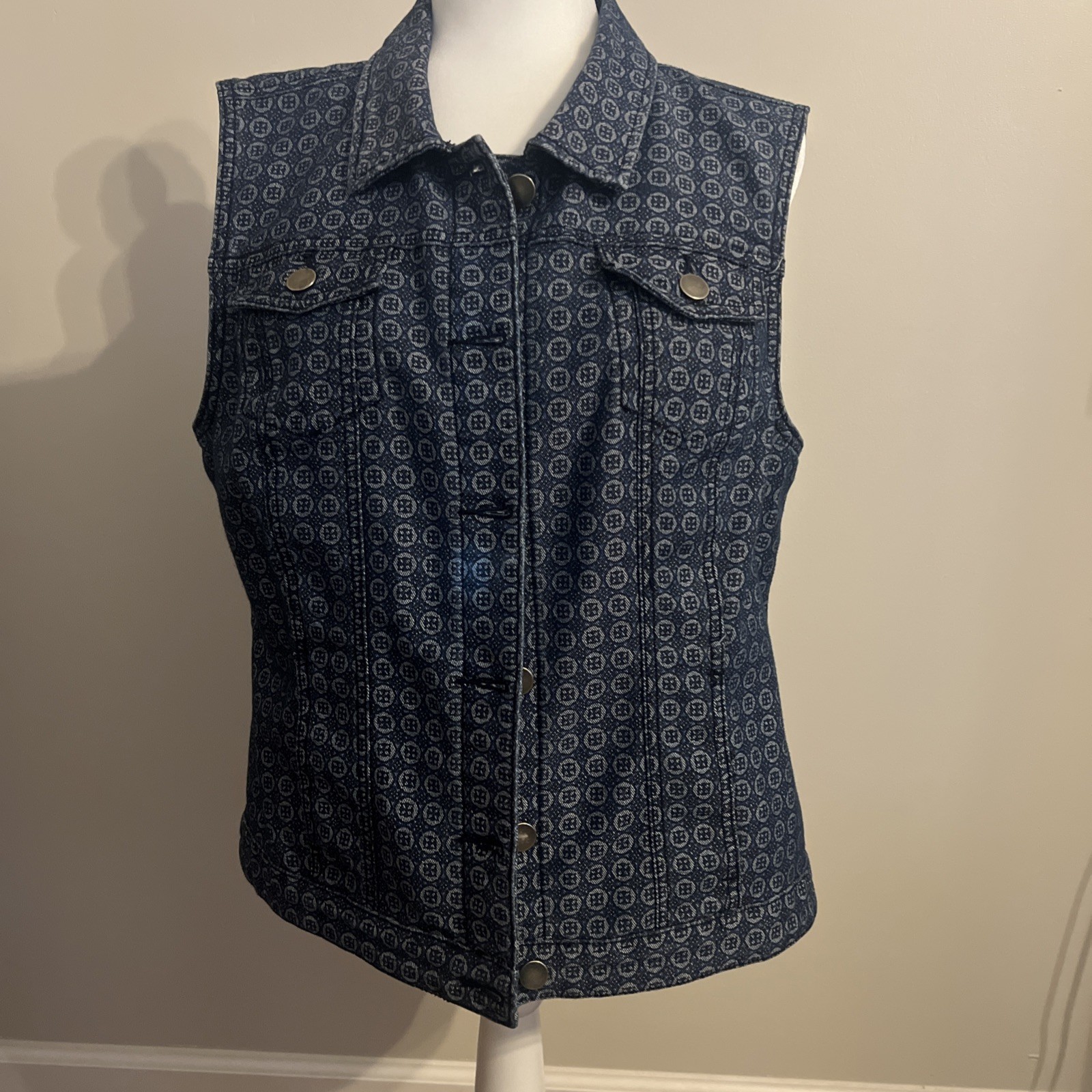 Christopher & Banks Patterned Blue Denim Vest Women’s Size L