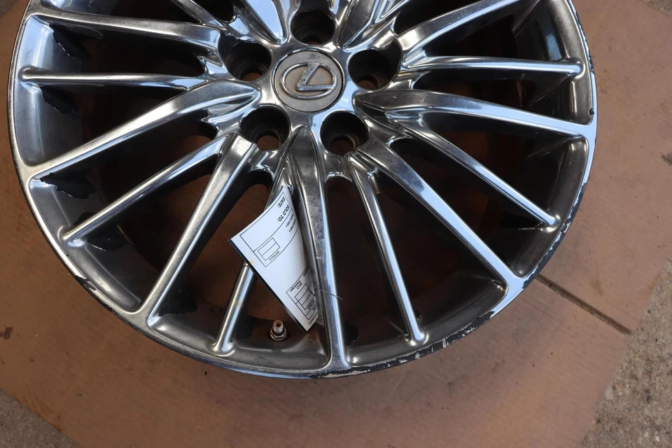 Llanta Lexus LS460 2010-2012 R19 19x8 20 radios aleación OEM Foto 4 de 4