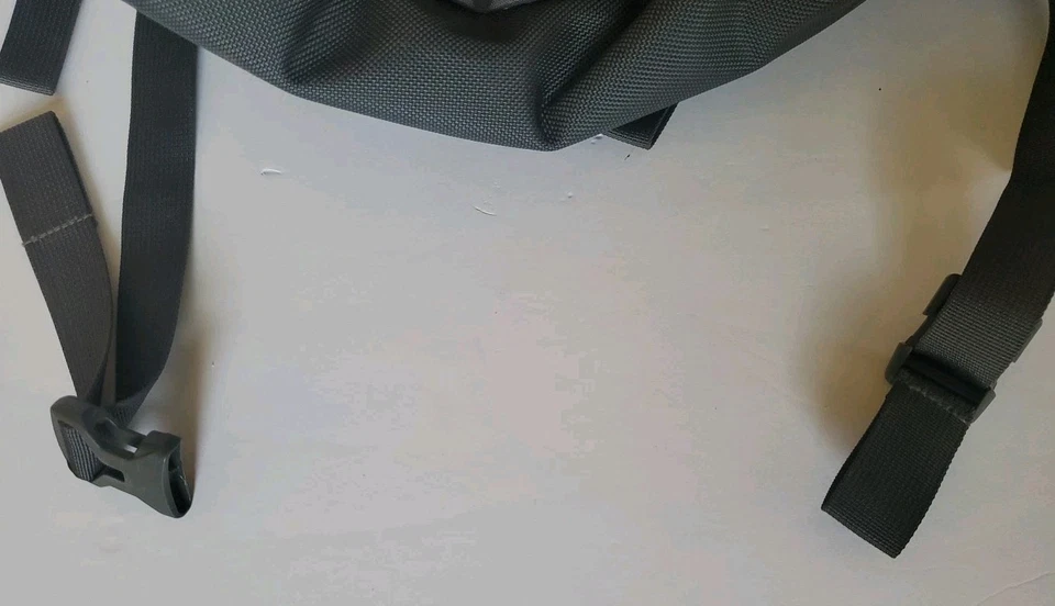 Mochila The North Face Recon roja funda para computadora portátil senderismo camping senderismo escuela Foto 2 de 4