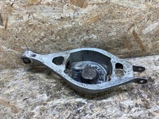 Triangle de suspension Infiniti G37