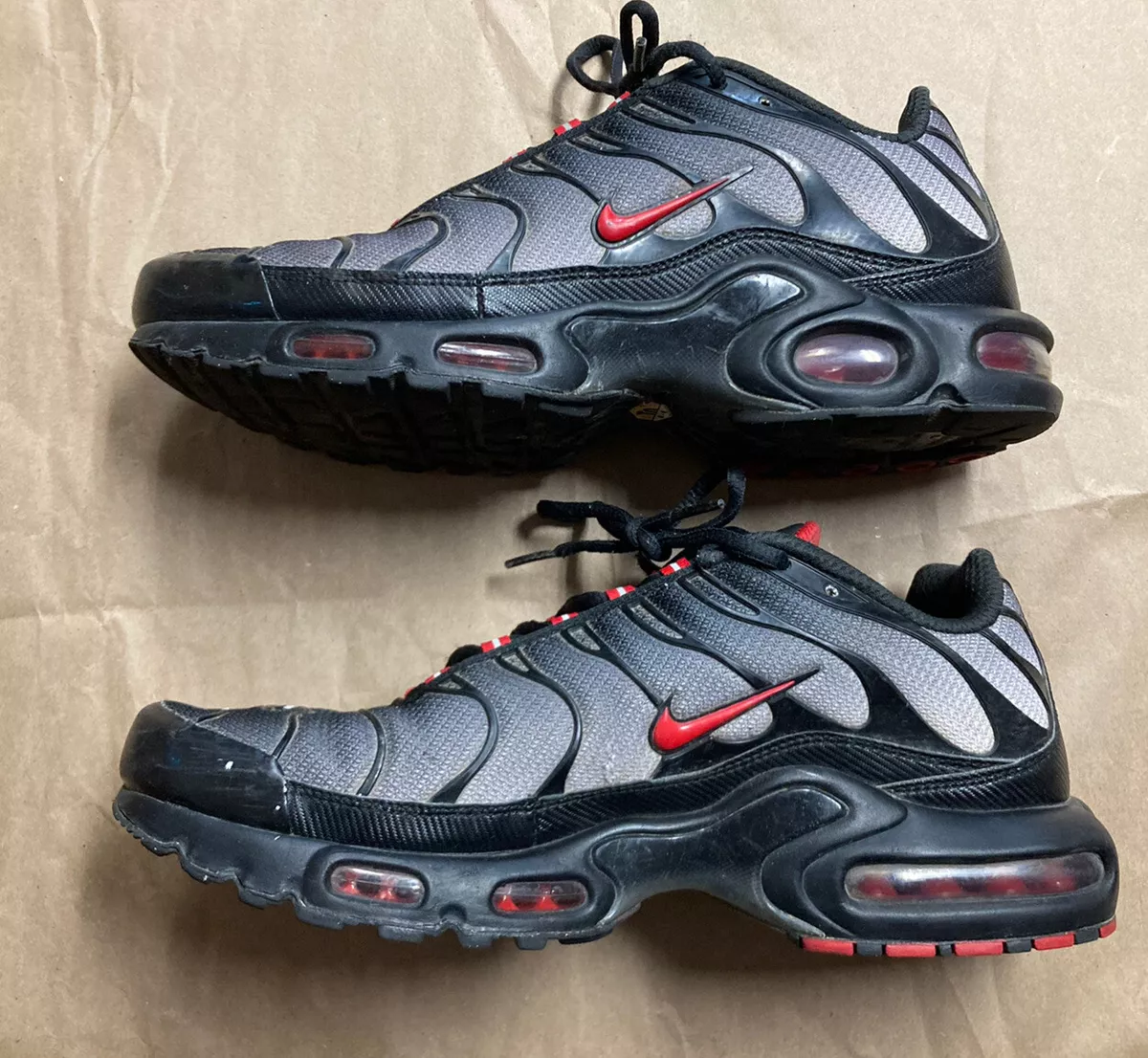 olvidadizo Escarpado A escala nacional Size 10 - Nike Air Max Plus Black Gradient Red | eBay