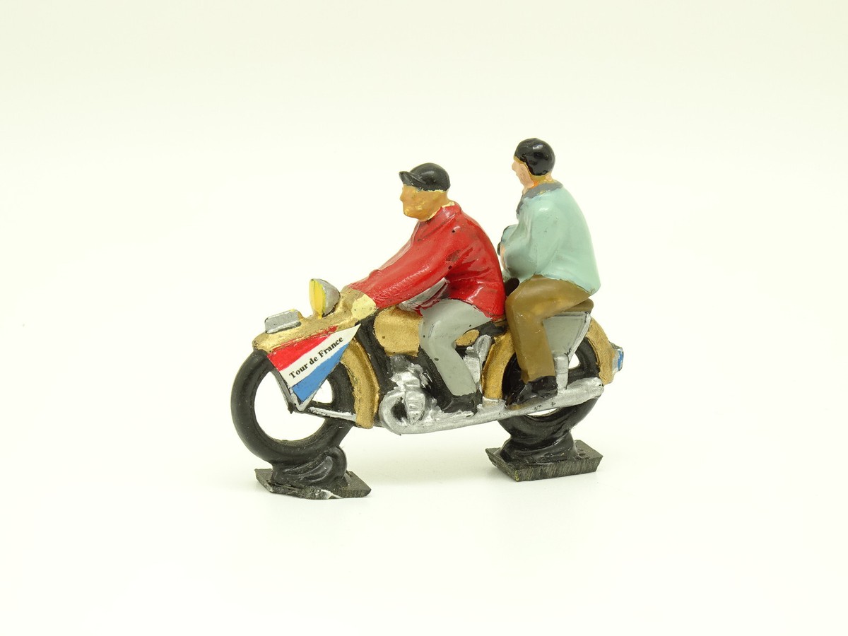 Tour de France Plastique Salza 1/32 - Moto Rouge et Photographe Tour de France Plastique Salza 1/32 - Moto Rouge et Photographe
