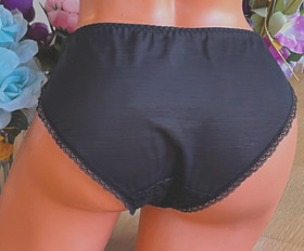 624 TRENDSETTERS Med Black Lace Hi Cut String Bikini Brief #1169 VINTAGEk.;