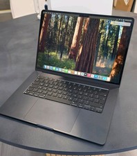  MacBook Air M3 15 inch 256GB 16GB RAM 100% Battery! Excellent. Midnight blue.