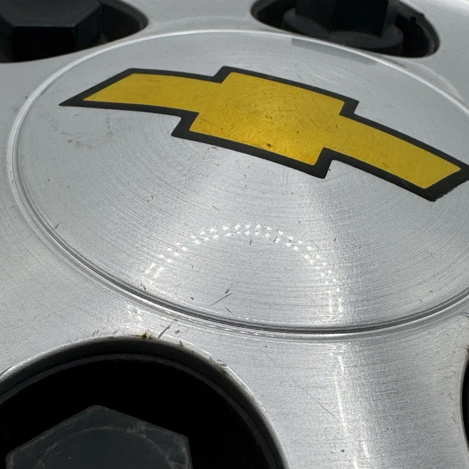 07-14 Avalanche Suburban Tahoe Suburban Express Center Hub Cap 9596341 5299 — 第 4/4 张图片