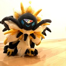 Seltenes Necrozma & Solgaleo Twilight Plüsch 30 cm offizielles Pokémon Center...