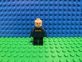 LEGO GCPD Officer Female Minifigure 70912 Batman Movie DC CMF Lot Retired sh0346