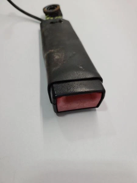 2010-2012 CHEVROLET MALIBU RIGHT RH FRONT PASSENGER SEAT BELT BUCKLE - Image 3 of 4