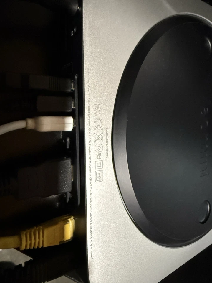 Apple Mac Mini 2010 A1347 2.4GHz Intel C2D, 4GB RAM 120GB SSD, MacOs Monterey. - Image 3 of 4
