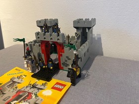LEGO Castle: Knight's Castle (6073)