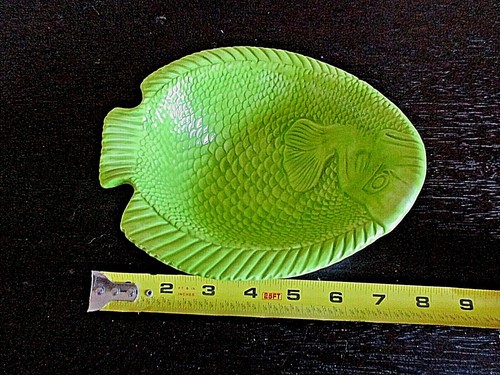 7.5" Long Green Baum Brothers Bowl Dish by Shaped Embossed Fish Collection - Picture 3 of 5