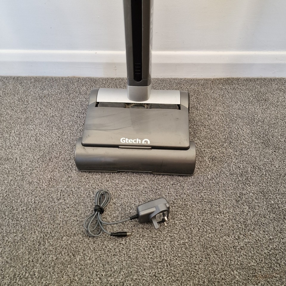 Gtech DM001 AR02 22v Airram MK1 Upright Cordless Vacuum Cleaner Bagless