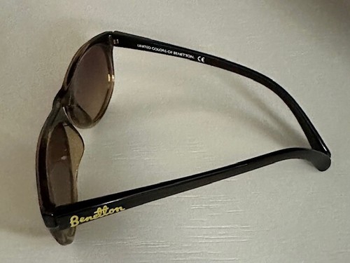 UNITED COLORS OF BENETTON KIDS BROWN PLASTIC FRAME Sunglasses BB59301 130 - Picture 4 of 9