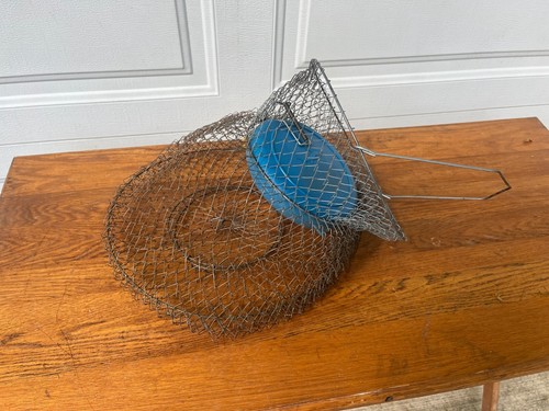 Vintage Fishing Metal Wire Fish Keeper Net Live Bait Basket Cage Collapsible - Imagen 2 de 4